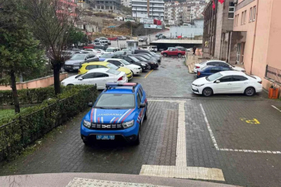 Alaplı'da Araçta 200 Bin Boş Makaron Ele Geçirildi