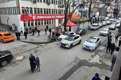 Kent Merkezinde trafik kitlendi, ekipler müdahale etti