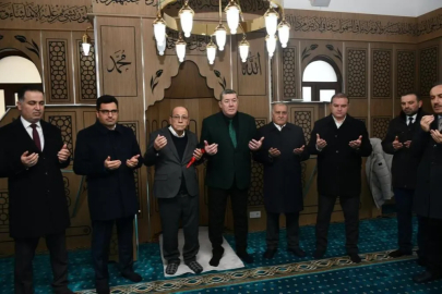 Hayırsever iş insanı babası adına cami yaptırdı!