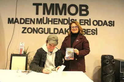 Mete Arif Tokmak eserlerini imzaladı!