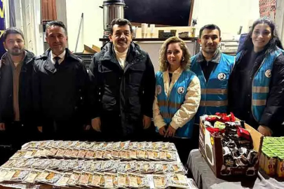 AK Parti Merkez İlçe vatandaşlara ikramda bulundu