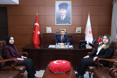 Kaymakamları makamında kabul etti