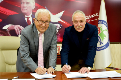 BAŞKAN POSBIYIK, DAİMİ İŞÇİLERİN TOPLU SÖZLEŞMESİNİ İMZALADI