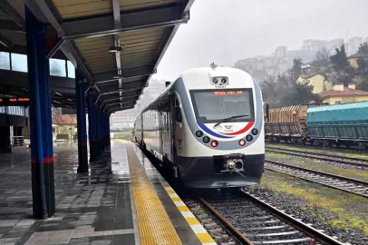 Zonguldak’ta tren seferleri 4 ay sonra yeniden başladı!