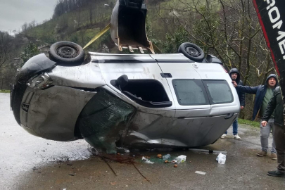 Alaplı’da Araç takla attı!