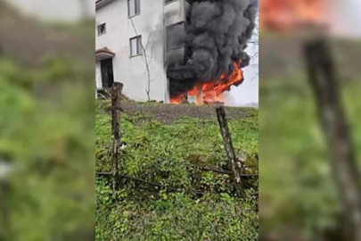 Garajda çıkan yangında 6 araç yandı!