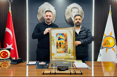 İl Başkanı Mustafa Çağlayan'a anlamlı hediye!