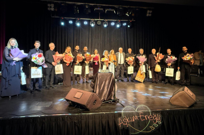 KDZ. EREĞLİ’DE SANAT DOLU GECE: “BAHARIN İLK NAĞMELERİ”NE YOĞUN İLGİ