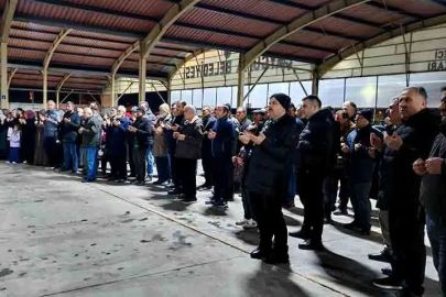 Kutsal yolculuğa uğurlama!