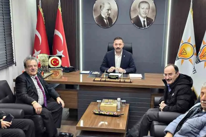 Türkiye Sakatlar Derneği’nden AK Parti’ye hayırlı olsun ziyareti