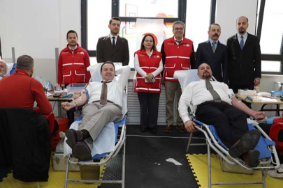 Maarifin kalbi kan bağışında atıyor!...