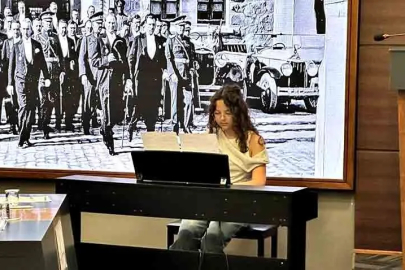 Açılışta Resital!