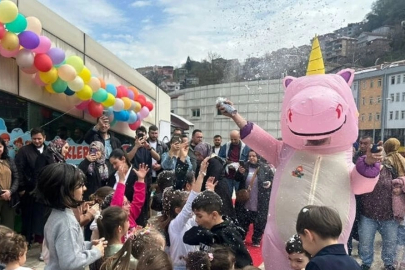 Kozlu’da Minikler Kafe hizmete açıldı