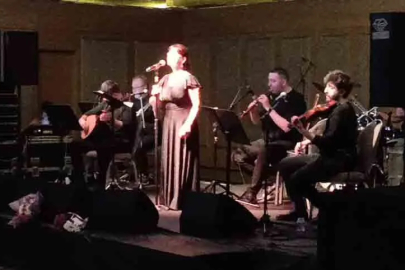 İlkay Akkaya Zonguldak’ta büyüledi!