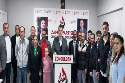 MHP kan kaybına devam ediyor; Eski yönetim kurulu üyesi ve yaklaşık 50 kişi Zafer Partisine katıldı