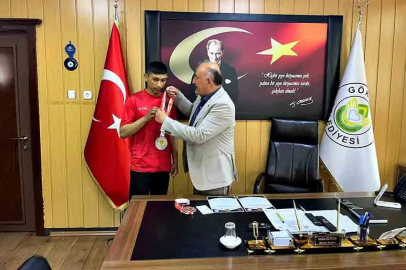 Mirzal Demir’den çifte başarı: Bilek güreşinde Türkiye derecesi