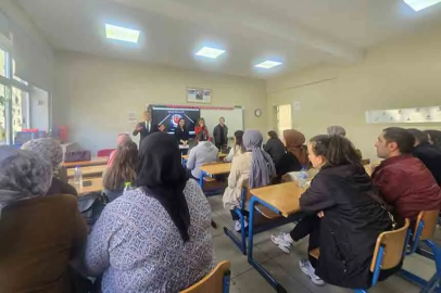 Gazi Ortaokulu’nda velilerle görüş alışveriş!