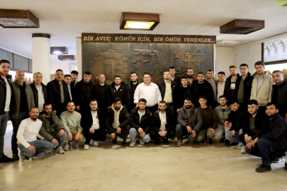 Üzülmezli madencilerden sendikalarına ziyaret