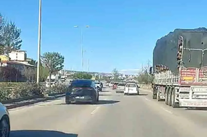 Canını hiçe saydı, trafiği tehlikeye attı!