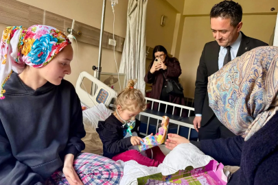 Başkan Sezer Köroğlu'ndan Çocuklara Anlamlı Ziyaret