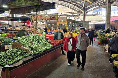 Zonguldak halk pazarında esnaf umduğunu bulamadı