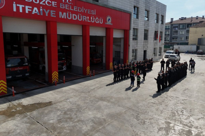 İki kardeşin itfaiyeci olma hayali bir günlüğüne gerçeğe dönüştü