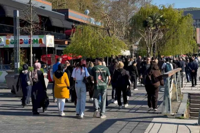 Zonguldak’ta Vatandaşlar sahile akın etti!