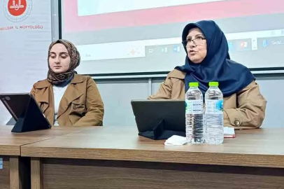 BEUN’de “Aile ve Değerler” konferansı yoğun ilgi gördü!