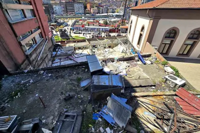 Vakıflar İş Hanı’nda söküm başladı!