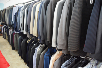 İkinci El Kıyafetler İhtiyaç Sahiplerine Umut Oluyor