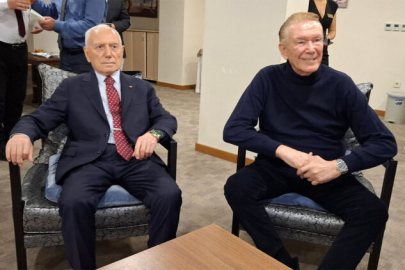 Duayen Gazeteci Uğur Dündar Başkent Üniversitesi'ndeydi