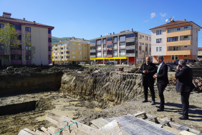 Kaymakam Adem Kaya'dan okul inşaatına yakın takip