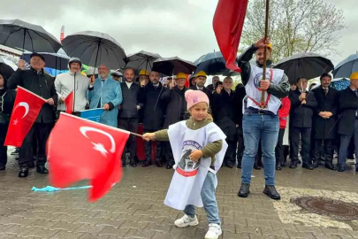 1 Mayıs’ta en dikkat çeken kare: Madenciler ve çocukları