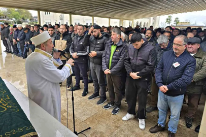 Ahmet Gülden Son Yolculuğuna Uğurlandı