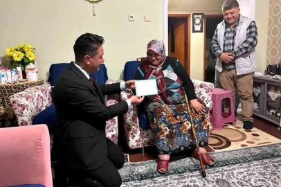 İlçe Başkanı Köroğlu, Fatma teyzeyi ziyaret etti!
