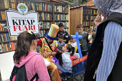 Zonguldak Kitap Fuarı'nda çocuklara yüz boyama sürprizi!