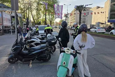 Trafik Polisi Motosikletleri Tek Tek Durdurdu!