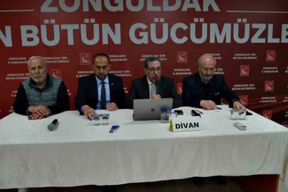 Saadet Partisi’nde “9 üye hamlesi” masaya yatırıldı!