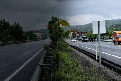 Korkunç kaza: Araç, takla atarak durabildi