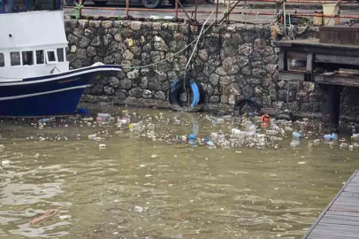 Zonguldak Sahilinde Çöp Tepkisi!