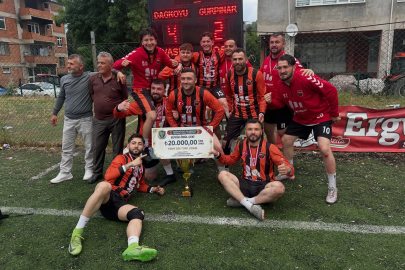 Dağköyü-Gürpınar final maçı nefes kesti İşte şampiyon işte kupa