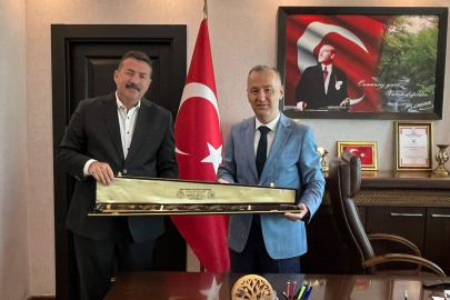 Başkan Ulupınar’dan Halil Oflu’ya ziyaret!