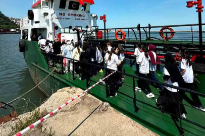 Çevre Haftası’nda öğrenciler atık gemisini inceledi