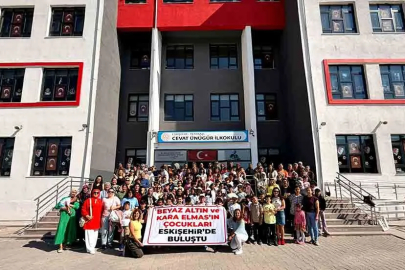 3 yıllık mektup arkadaşlığı gerçeğe dönüştü: Zonguldaklı ve Eskişehirli öğrenciler ilk kez buluştu
