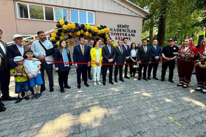 Kilimli’de Muhteşem Açılış: Başkan Altun Sahneye Çıktı!