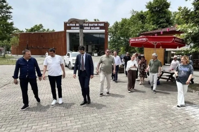 Özcan Ulupınar ve eşi, kaymakamları Bastonpark'ta ağırladı