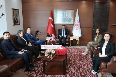 Vali Hacıbektaşoğlu, Eczacı Odası yönetimini kabul etti