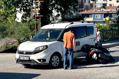 Alaplı'da motosiklet ile otomobil çarpıştı: 2 yaralı