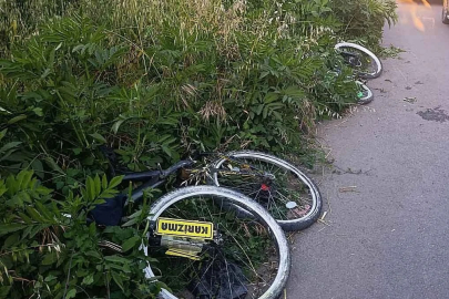 Kdz.Ereğli'de otomobil sürücüsü 3 bisikletliyi biçti!