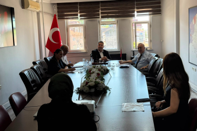 Kaymakam Yılmaz, halk gününde vatandaşların taleplerini dinledi